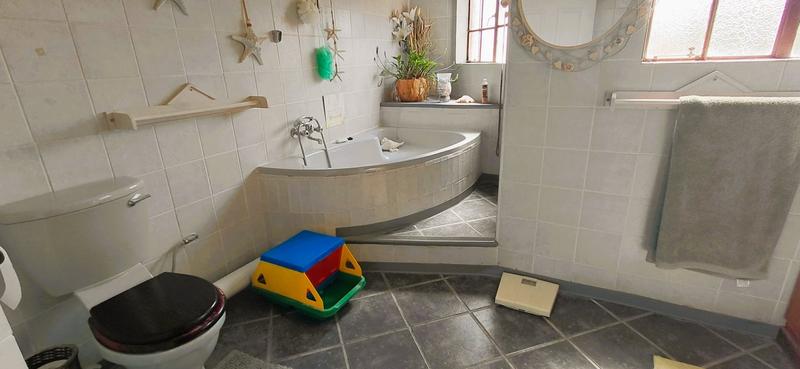 3 Bedroom Property for Sale in Pentagon Park Free State
